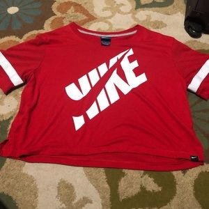 Women’s Nike shirt